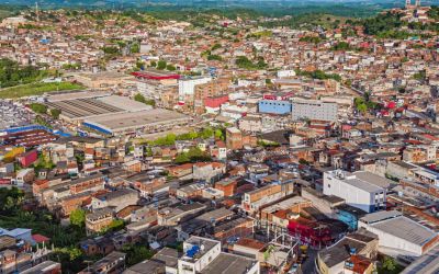 Candeias: A Terra do Trabalho e da Esperança